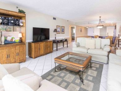 Destin Vacation Condo Sleeps Eight Guests.